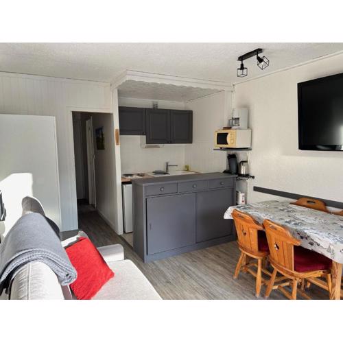 Studio avec Balcon Proche Pistes et Commerces à Tignes - FR-1-502-493