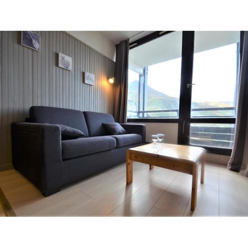 Studio avec coin chambre, balcon, cuisine équipée, pied des pistes - Les Ménuires - FR-1-452-262