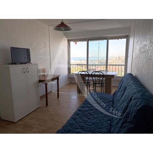 Studio avec parking et vue mer