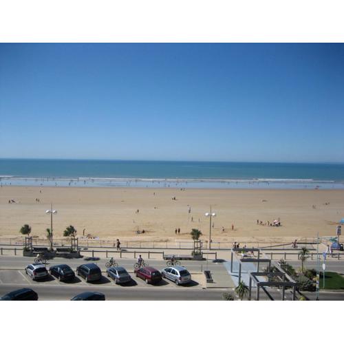 STUDIO BELLE VUE SUR MER