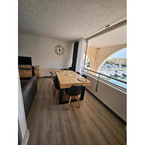 studio cabine - Sète - 6personnes - rénové - moderne - en bord de plage avec clim
