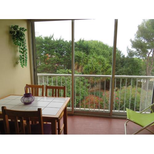 Studio cabine à Sète avec terrasse, parking et proche plage - FR-1-338-375