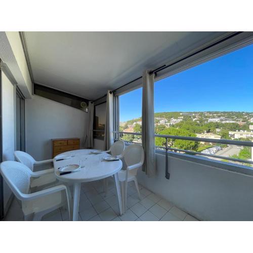 Studio Cabine à Sète: Véranda, Parking, Ascenseur, Plage à 300m - FR-1-338-44