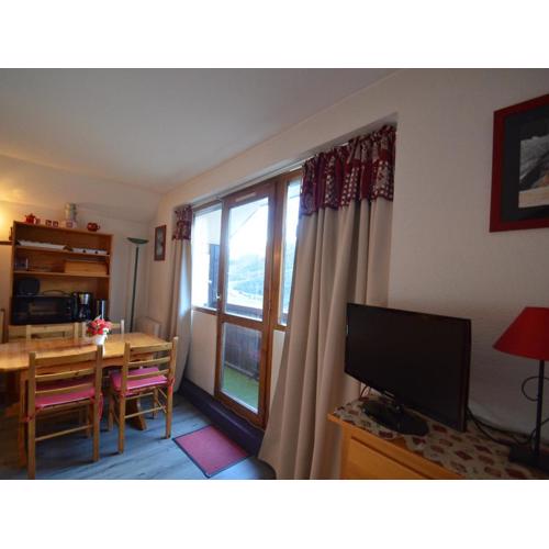 Studio cabine au pied des pistes, 4 pers, balcon, Le Menuires - FR-1-452-138