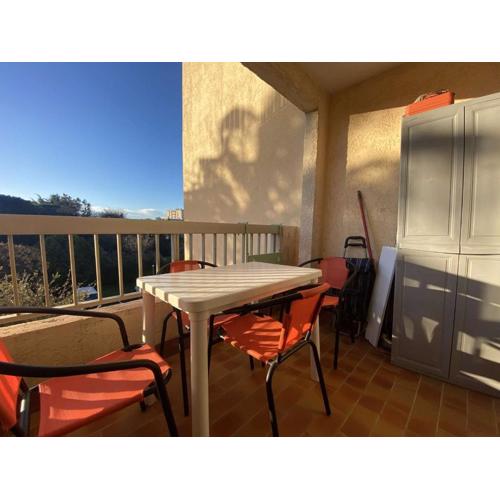 Studio cabine avec balcon, piscine et parking - Sainte Maxime - FR-1-226-509