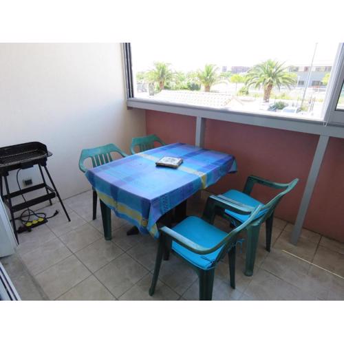 Studio cabine cosy avec loggia vitrée, proche plage et port de Sète - FR-1-472-125
