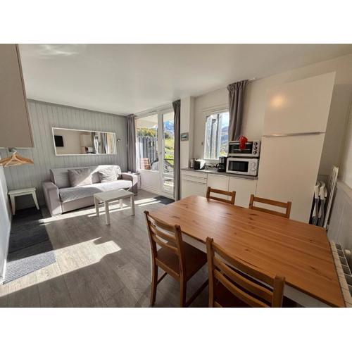 Studio cabine rénové avec cuisine équipée aux Menuires - FR-1-452-2