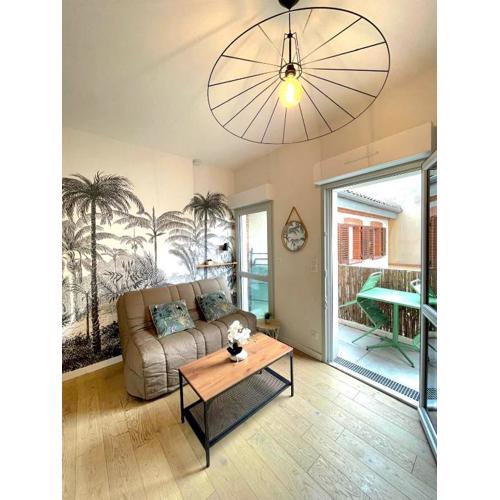 Studio Chic & Balcon - Hypercentre - Gare - Metro