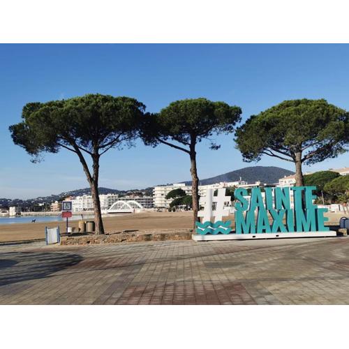 Studio climatisé avec piscine, vue mer