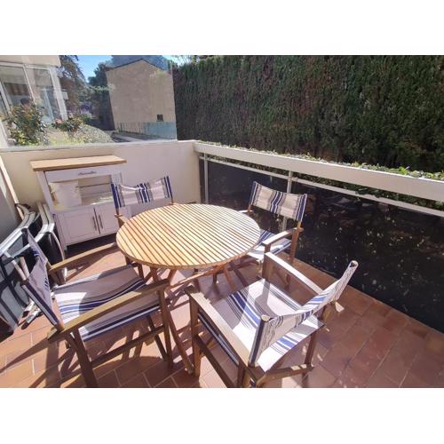 Studio Coin-Nuit avec Parking au Centre de Sainte-Maxime, Golfe de St-Tropez - FR-1-780-41
