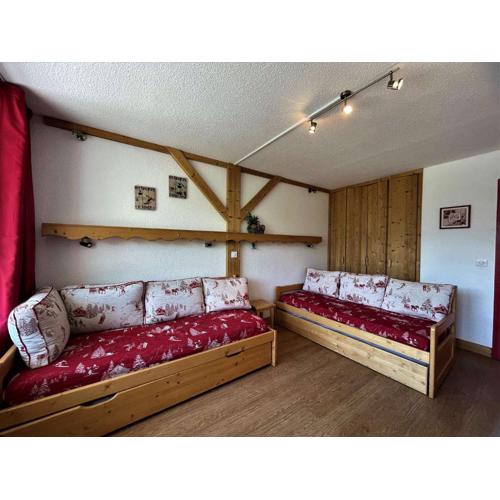 Studio confortable au centre des Menuires, balcon, ski aux pieds, 4 pers, proche commerces et écoles de ski - FR-1-452-176