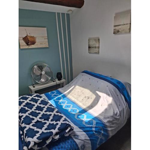 STUDIO COSY 5 mn de la gare 10 mn des plages