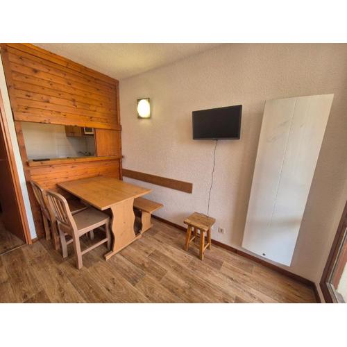 Studio cosy à Tignes Val Claret - 10m des pistes avec balcon, idéal pour 4 personnes - FR-1-502-429
