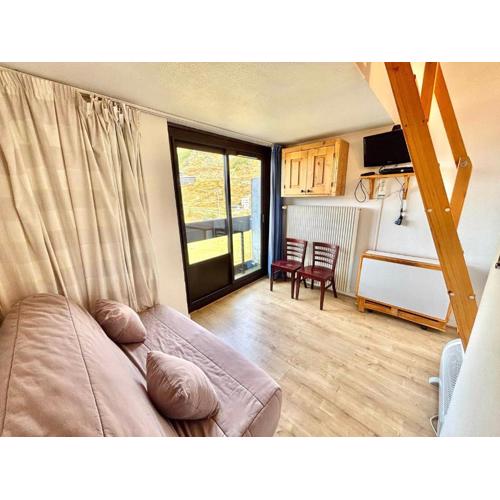 Studio économique 2 pers. avec balcon aux Menuires, animaux admis - FR-1-452-160