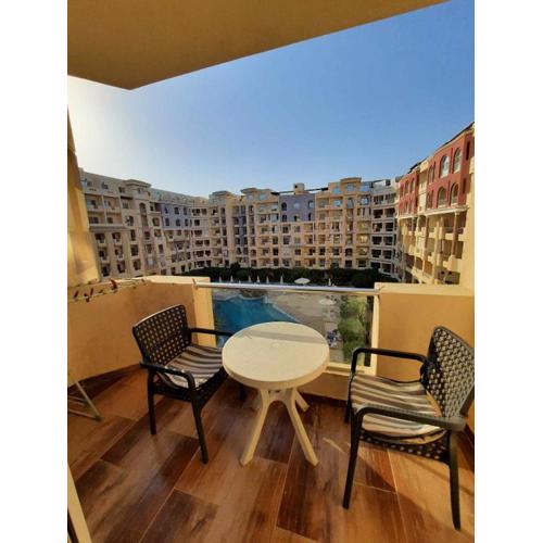 Studio Florenza Khamsin