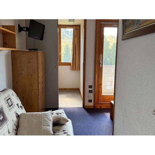 Studio fonctionnel accès pistes, balcon, animaux admis - FR-1-181-2273