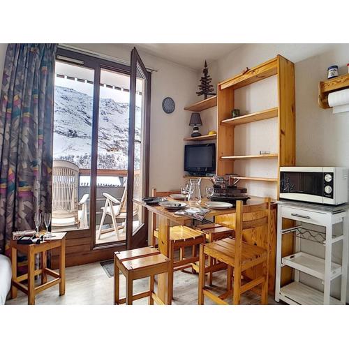 Studio fonctionnel proche des pistes avec balcon - FR-1-344-535