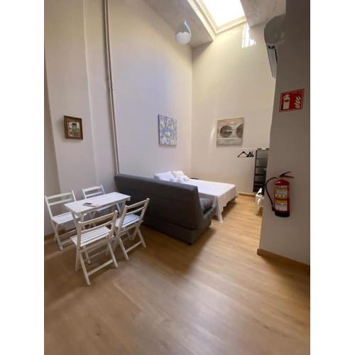 Studio in Barrio Salamanca (D)