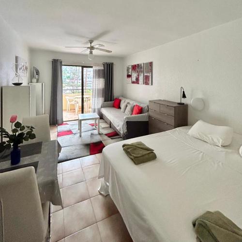Studio In Castle Harbour With Pool View C020