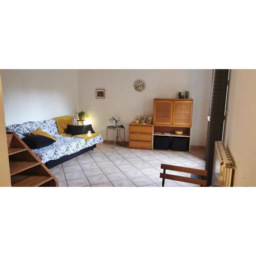 studio indépendant sur terrasse Toulon