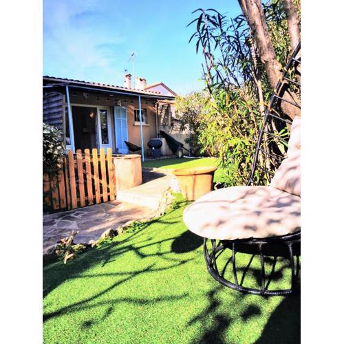Studio jardin privatif 300m de la plage