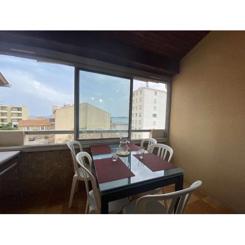 Studio mezzanine à 50m de la plage, 5 couchages, parking - FR-1-226-490
