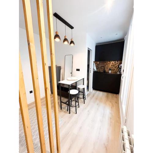 Studio moderne - Canal St Martin