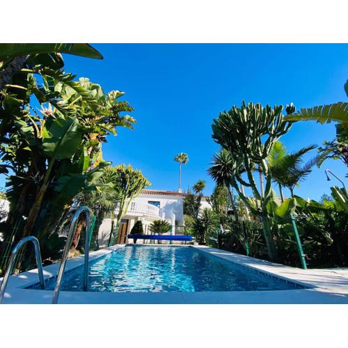 Studio-near the beach, BBQ and seawater pool