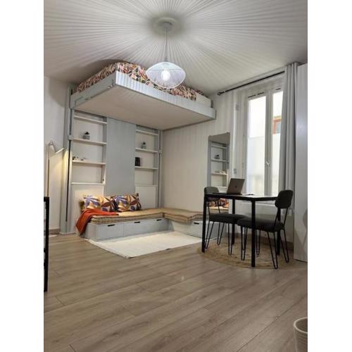 Studio Paris 19