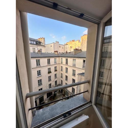STUDIO PARIS 2e ARRONDISSEMENT