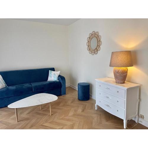 Studio Paris near Invalides Unesco Eiffel Tower Montparnasse