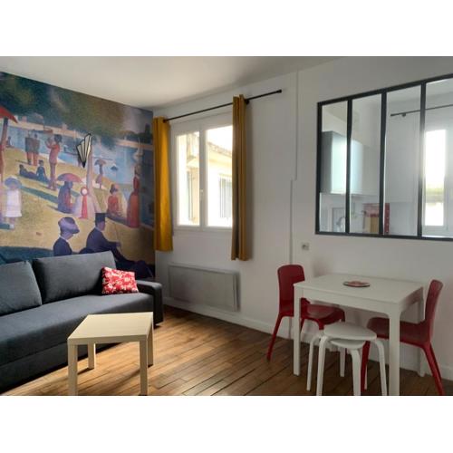 Studio perfect for 2 adults and 1 kid, and up to 2 kids - Jourdain 20e, 25mn to Louvre via line M11