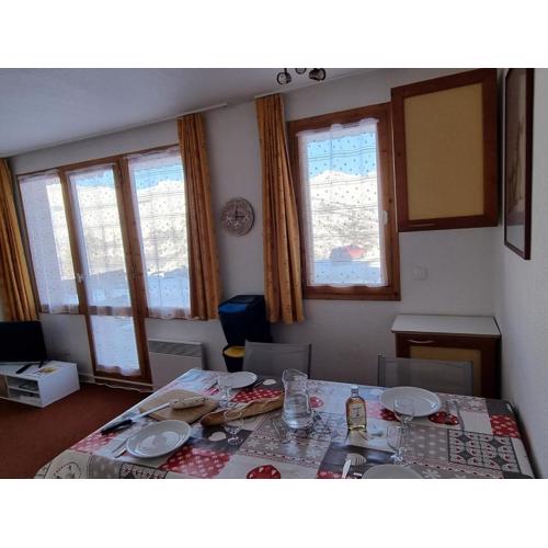 Studio pratique proche pistes avec terrasse et animaux admis - FR-1-181-2227