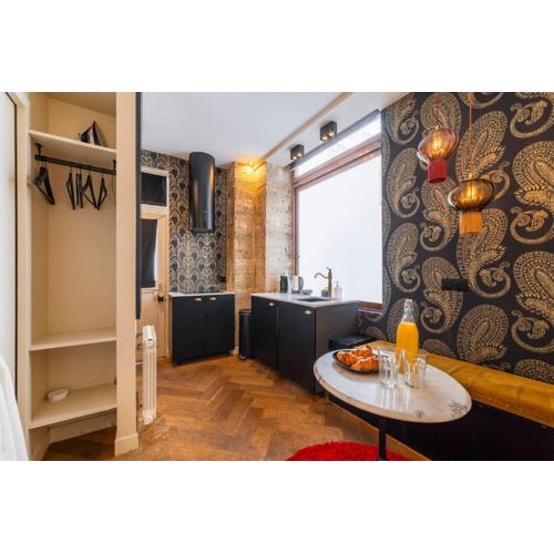 Studio proche tour Eiffel - paris 15 -2P