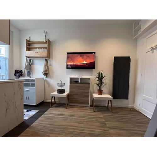 Studio refait à neuf en plein Paris !