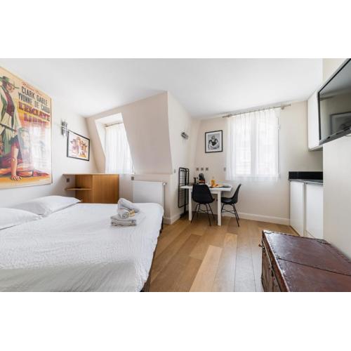 Studio refait a neuf metro pereire paris 17 - 2P