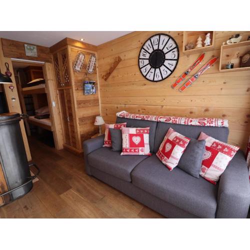 Studio rénové à Tignes · Proche pistes et commerces · Balcon exposé Sud · WIFI inclus - FR-1-502-554