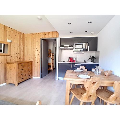 Studio rénové avec balcon et proche des pistes - 3 pers., tout confort, idéal ski! - FR-1-344-948