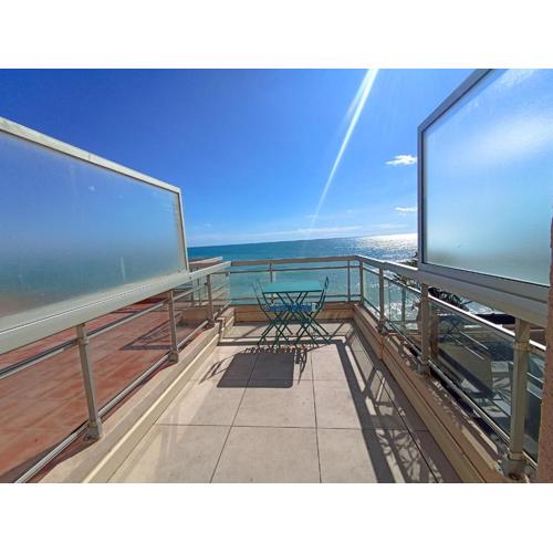 Studio rénové front de mer avec climatisation et animaux admis, idéal pour 2 personnes à Sète - FR-1-338-606