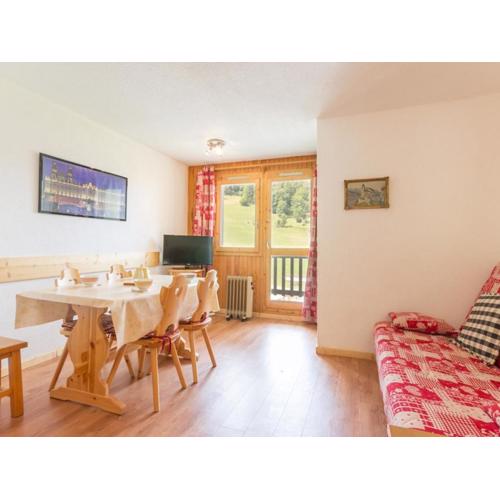 Studio rénové près des pistes avec balcon - FR-1-181-2476