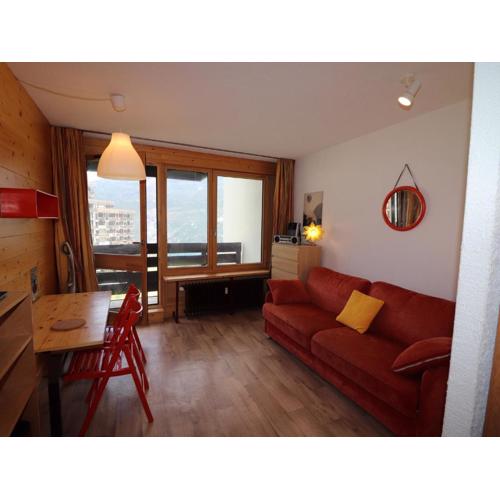 Studio rénové proche pistes avec balcon - FR-1-502-386