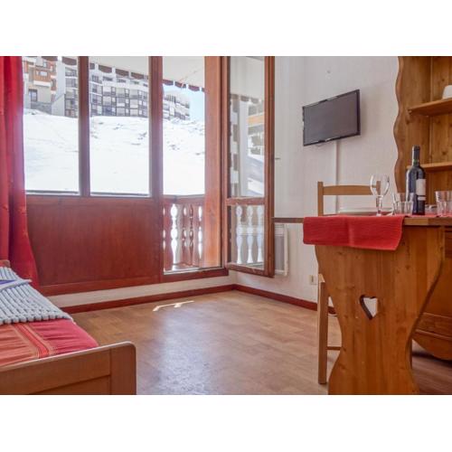Studio Rond Point des Pistes - Val Claret-10 by Interhome