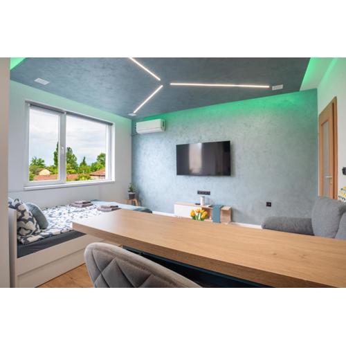 Studio Sapphire