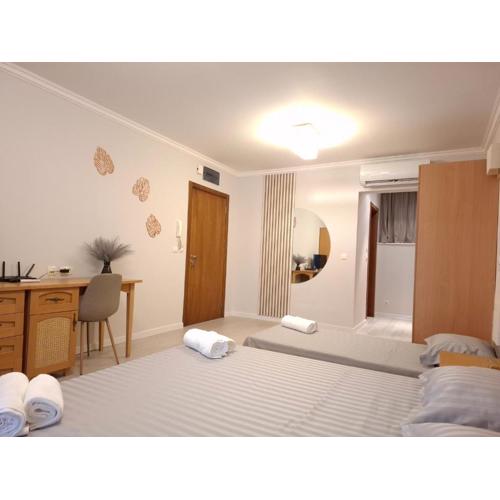 Studio Sea Breeze Veranda in Santa Marina