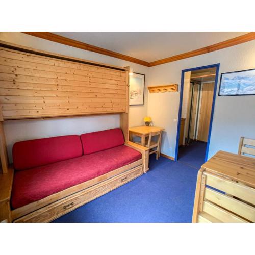 Studio ski aux pieds avec balcon, accepte animaux - FR-1-502-342