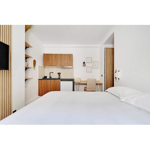 Studio-Suite 4 stars, 15m from Eiffel, Refined
