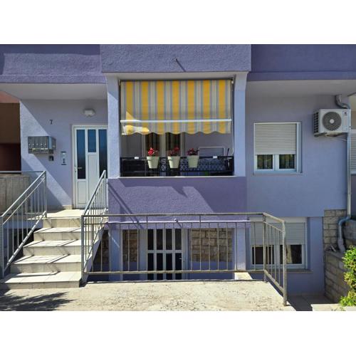 Studio VALENT-fast WiFi, free parking,balcony,near the beach