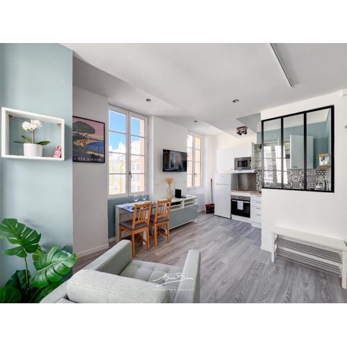 Studio vue sur les Halles de Toulon 2 Couchages