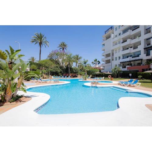 Studio with private parking & walk to beach RDR404