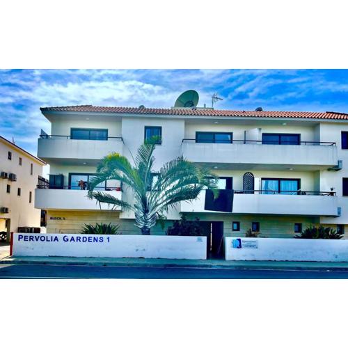 Stunning 1-Bed Apartment in Larnaca near the sea